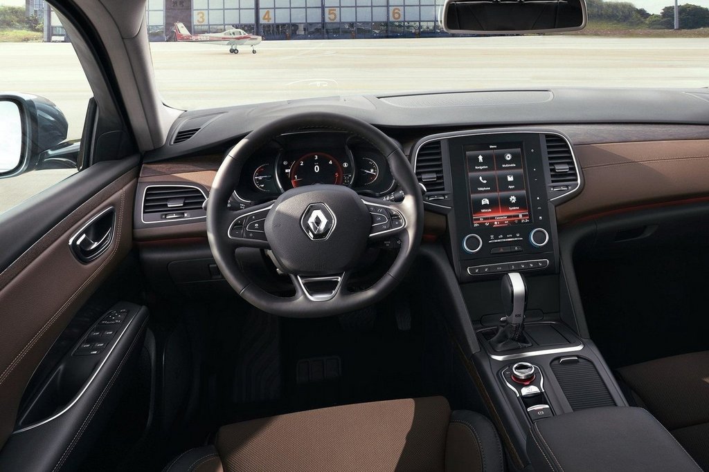 Revue de la berline intermédiaire Renault Talisman