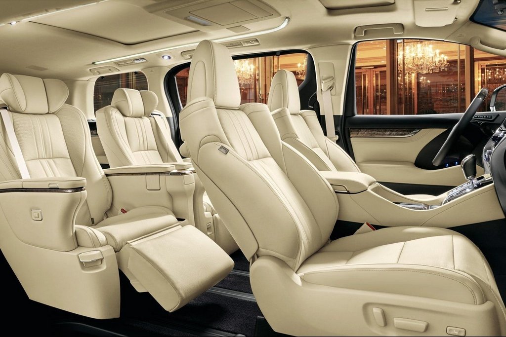Grand luxe monospace Toyota Alphard