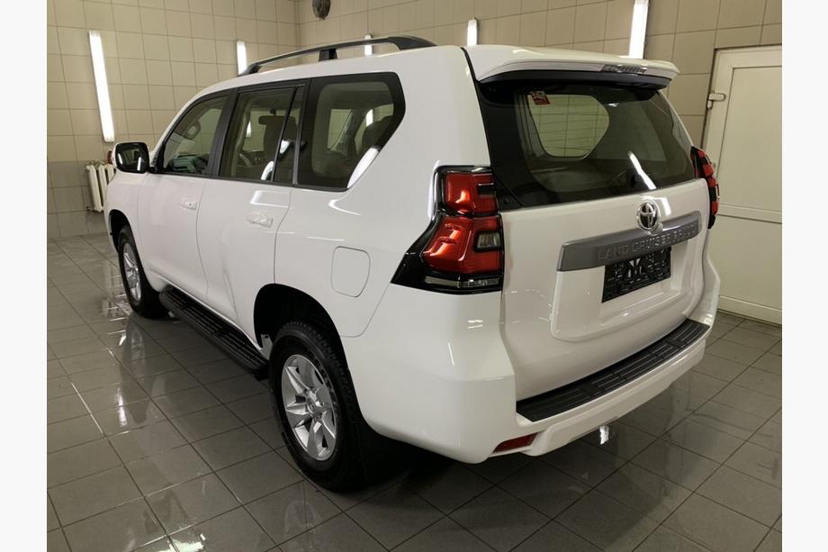 Toyota Land Cruiser Prado 150 2009-2023 Barres de toit design turc (Noir, 2 pcs) Pieds en plastique Photo 4