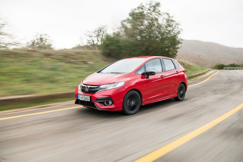 Mis à jour est une berline compacte de Honda Jazz la troisième incarnation