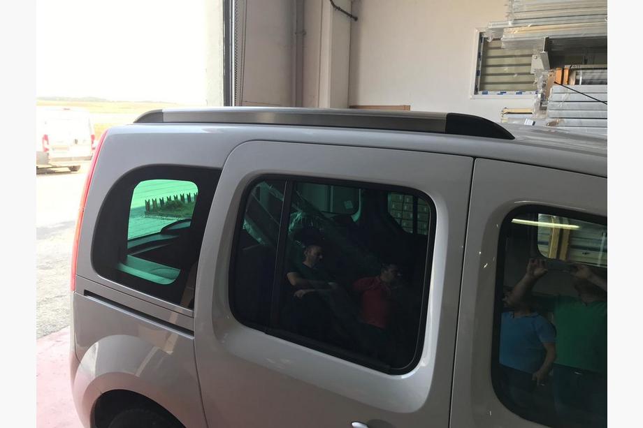Renault Kangoo 2008–2020 Barres de toit intégrées (chrome) Base Standard Photo 8