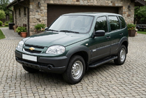 Chevrolet Niva 1998-2020 Marchepieds Latéraux Allmond Black (2 pcs, Aluminium) photo 1