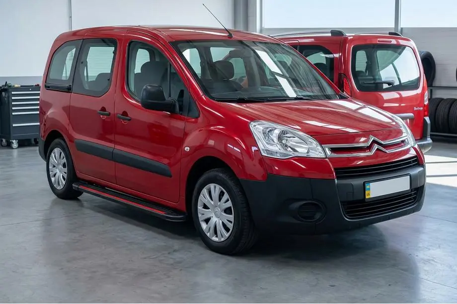 Citroen Berlingo 2008-2018 Marchepieds Latéraux Maya Red (2 pcs, Aluminium) Photo 1