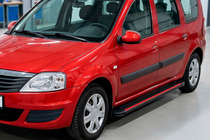 Dacia Logan MCV 2004-2014 Marchepieds Latéraux Maya Red (2 pcs, Aluminium) photo 1