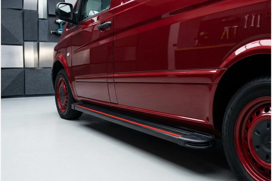 Mercedes Viano 2004-2014 Marchepieds Latéraux Maya Red (2 pcs, Aluminium) Empattement Court/Moyen Image