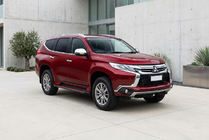 Mitsubishi Pajero Sport 2015- Marchepieds Latéraux Maya Red (2 pcs, Aluminium) photo 1