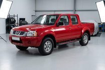 Nissan NP300 1999-2015 Marchepieds Latéraux Maya Red (2 pcs, Aluminium) photo 1