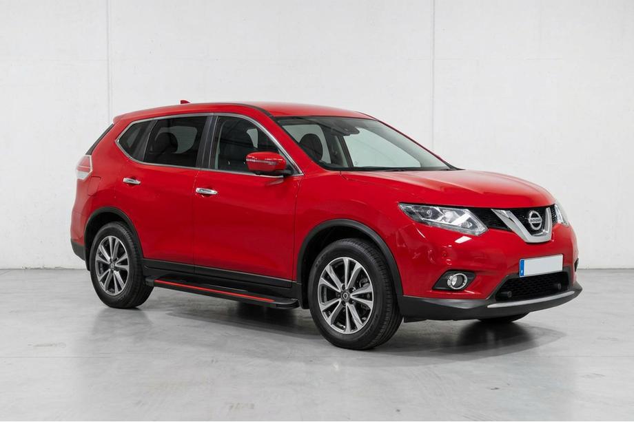 Nissan X-trail T32/Rogue 2014-2021 Marchepieds Latéraux Maya Red (2 pcs, Aluminium) Image