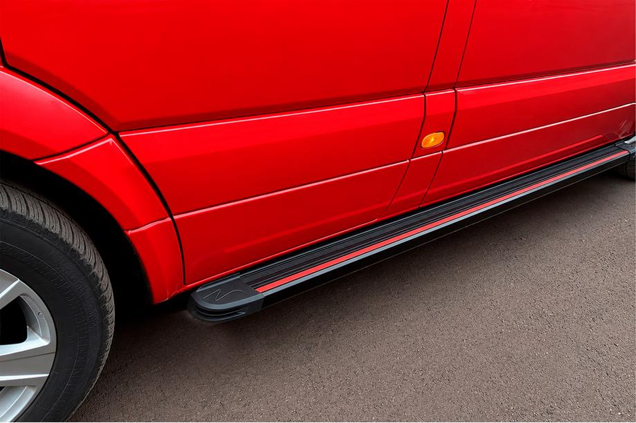 Volkswagen Crafter 2006-2016 Marchepieds Latéraux Maya Red (2 pcs, Aluminium) Photo 2