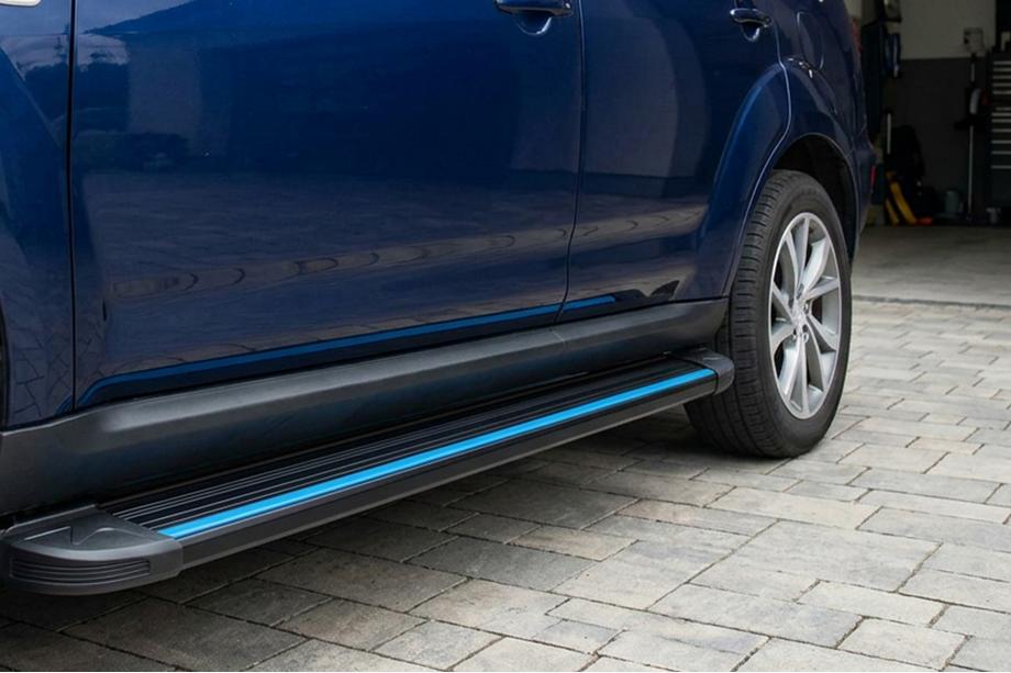 Citroen C-Crosser 2007-2013 Marchepieds Latéraux Maya Blue (2 pcs, Aluminium) Image