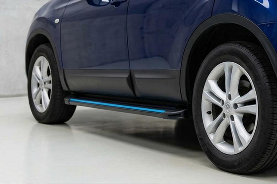 Nissan Qashqai 2014-2021 Marchepieds Latéraux Maya Blue (2 pcs, Aluminium) Image