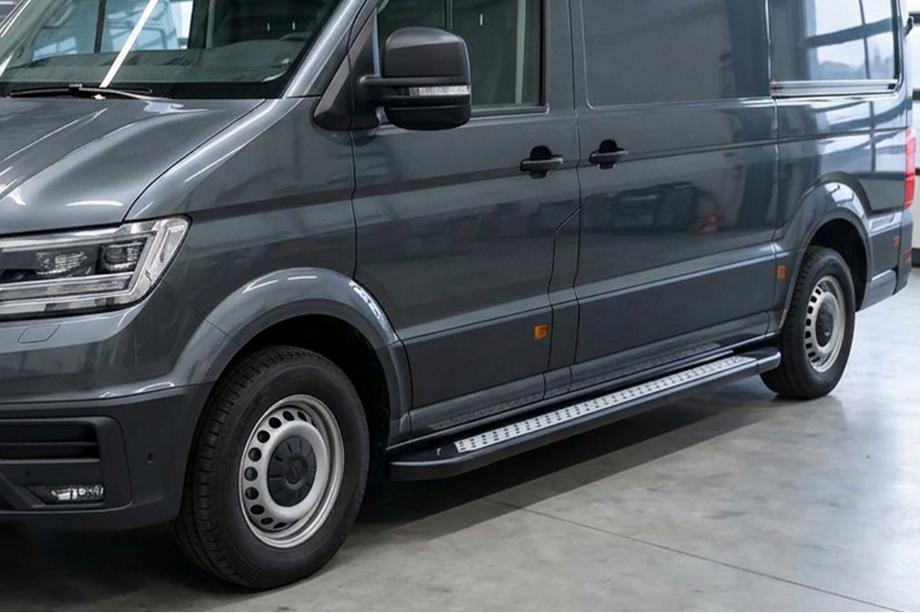 Volkswagen Crafter 2016- Marchepieds Latéraux New Vision Black (2 pcs, Aluminium) Image