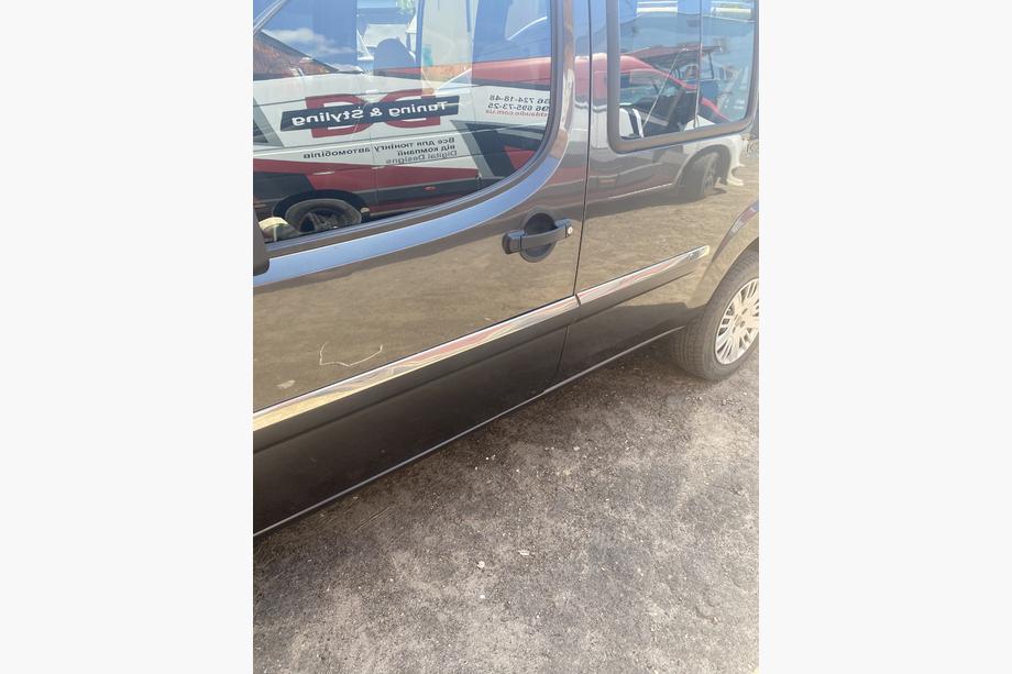 Fiat Doblo I 2005-2010 Moulures de Portes Modèle Étroit (4 pcs, Inox) Photo 7