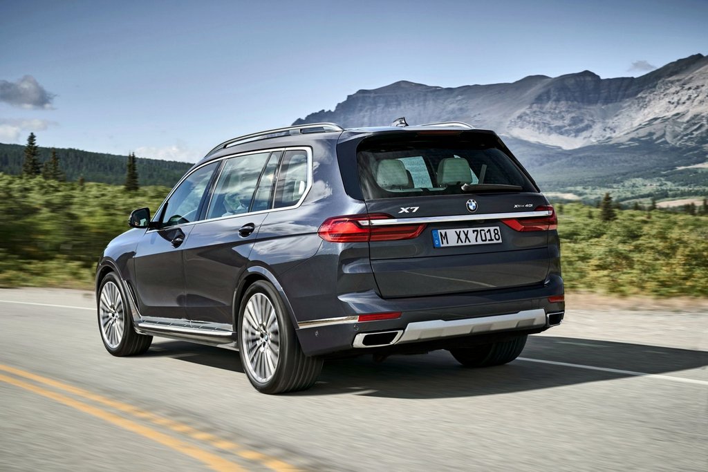 Parcourir un crossover BMW X7