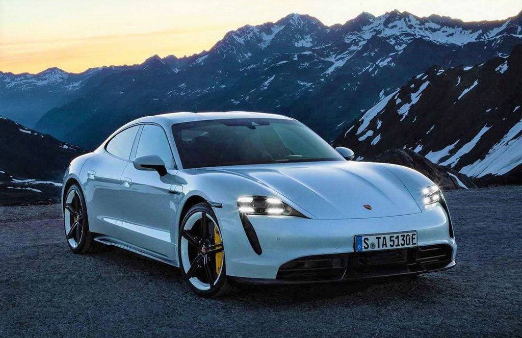 Électrique à quatre roues motrices berline sport de Porsche Taycan