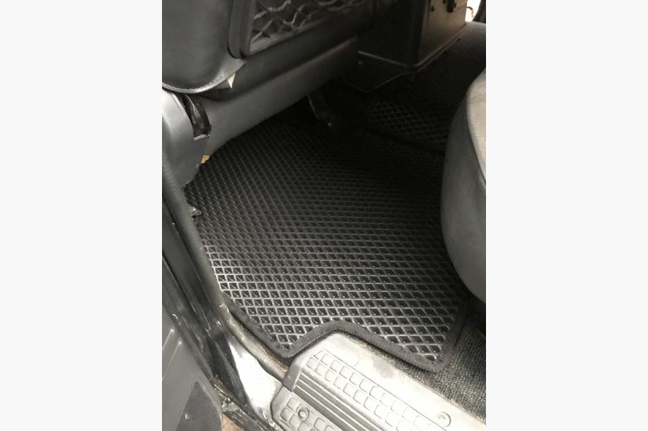 Nissan Patrol Y60 1988–1997 Tapis de sol EVA (noirs) Long, 5 pièces (avant et arrière) Photo 23