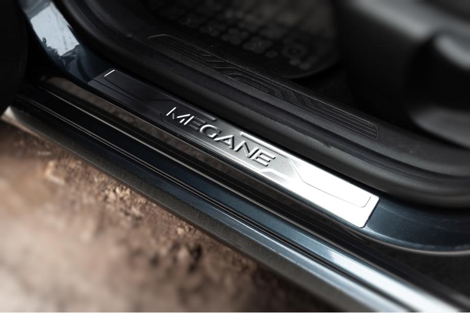 Renault Megane IV 2016-2025 Seuils de porte OmsaLine (4 pcs, inox) Image