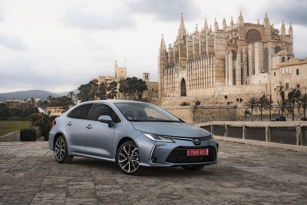 La berline hybride de Toyota Corolla