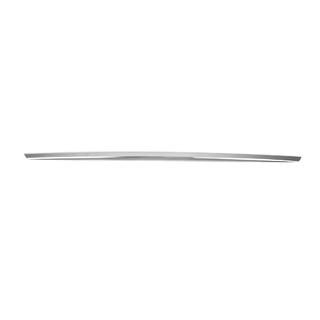 Baguette chromée au-dessus de la plaque d'immatriculation (Sedan, inox) photo 1
