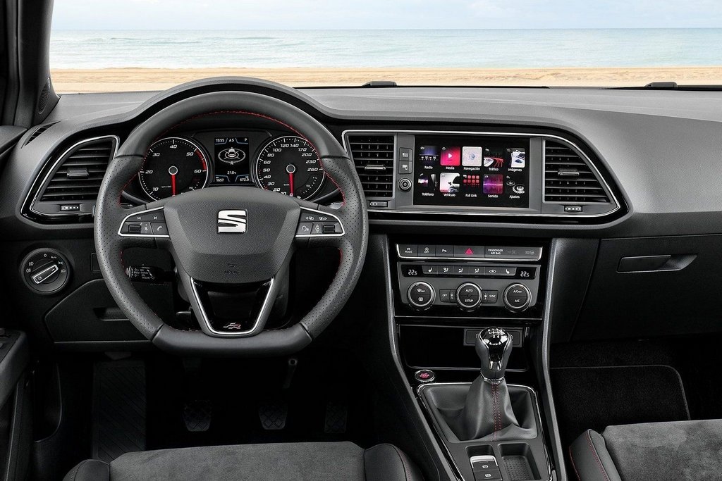 Examen de la Seat Leon compacte à hayon cinq portes