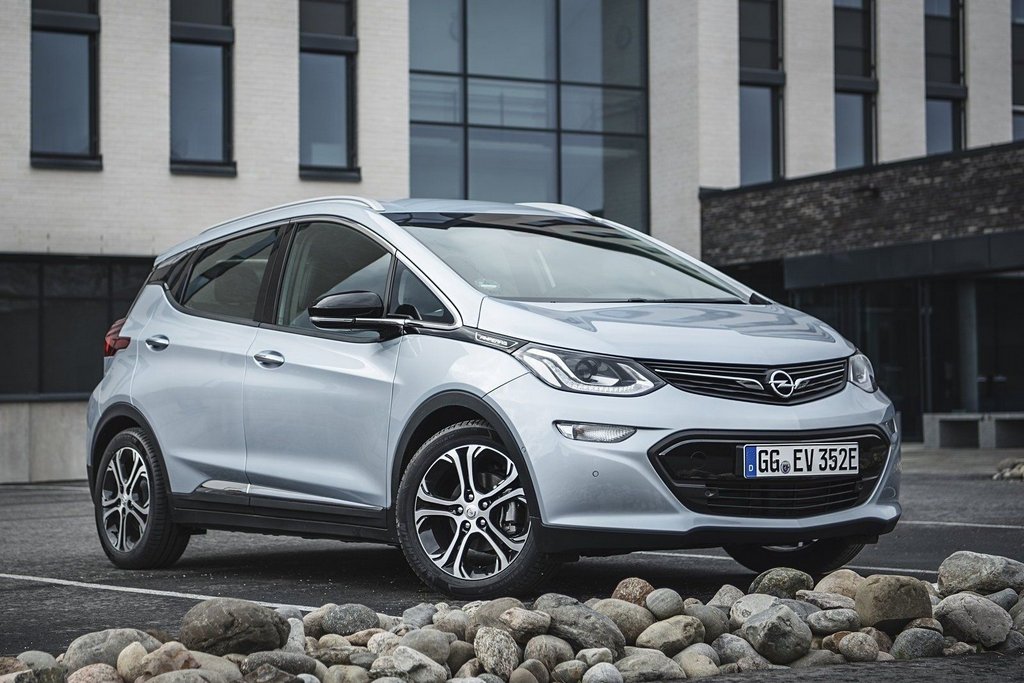 Examen électrique compacte à hayon Opel Ampera-e