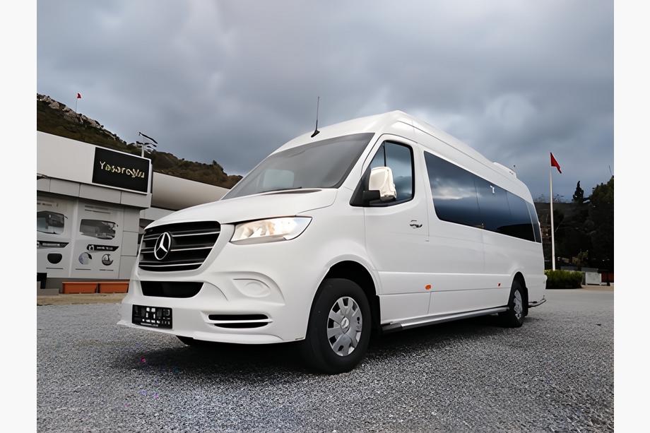 Mercedes Sprinter W907/W910 2018- Lame de pare-chocs avant V3 (apprêtée pour peinture) Photo 4