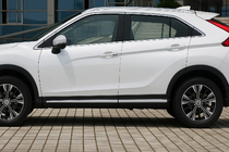 Mitsubishi Eclipse Cross 2017- Moulures de porte OmsaLine (4 pcs, inox) photo 1