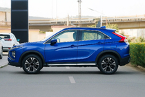 Mitsubishi Eclipse Cross 2017- Moulures de porte OmsaLine (4 pcs, inox) photo 3