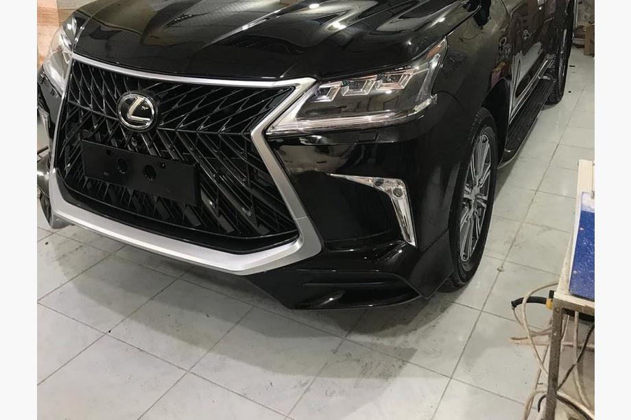 Lexus LX570/450d 2008-2022 Kit de conversion facelift du modèle 2008-2016 vers TRD Superior (2016-2020) Photo 12
