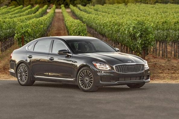 La deuxième génération de l’exécutif de la berline KIA K900 Photo 4
