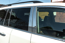 Toyota Land Cruiser 200 2007-2021 Ensemble complet de baguettes de vitres et montants en inox photo 11