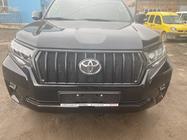 Toyota Land Cruiser Prado 150 2009-2023 Calandre 2017↗ LED (Zeus Black, avec paupières Black) photo 11