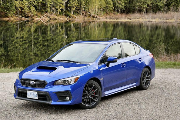 Mis à jour berline sport Subaru WRX Photo 12