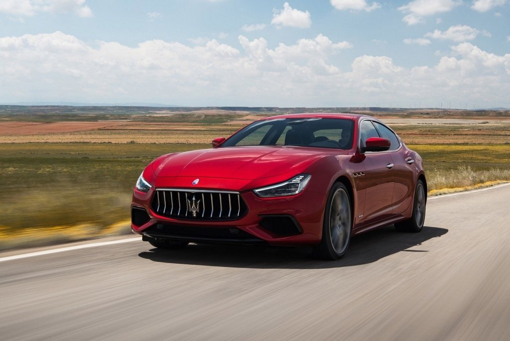 Examen de la berline sport Maserati Ghibli