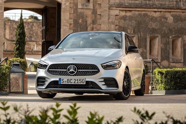 Fourgon sous-compact de la troisième génération de Mercedes-Benz Classe B Photo 13