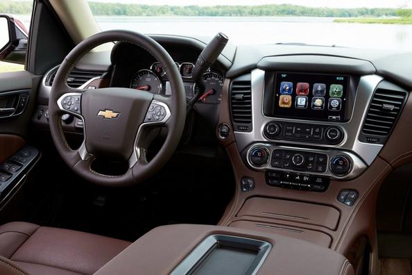 Présentation de grande taille suv Chevrolet Suburban Photo 6