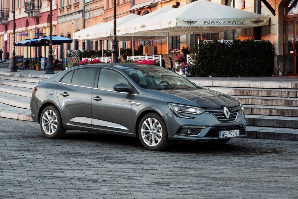 Présentation de la berline Renault Megane quatrième incarnation