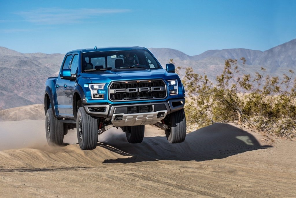 Parcourir un pick-up Ford F-150 Raptor