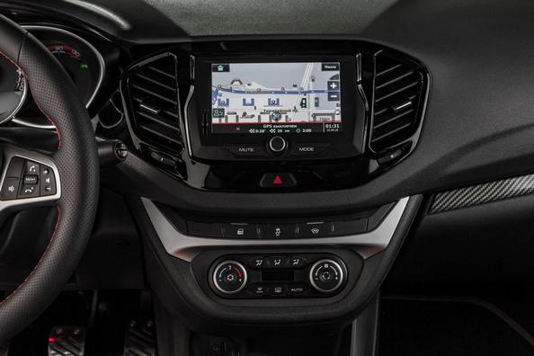 Sportif, la modification de la berline Lada Vesta Sport Photo 14