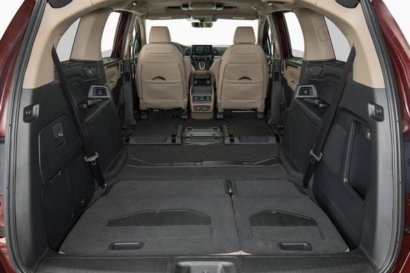 Examen de la minifourgonnette pleine grandeur à huit places Honda Odyssey Photo 17