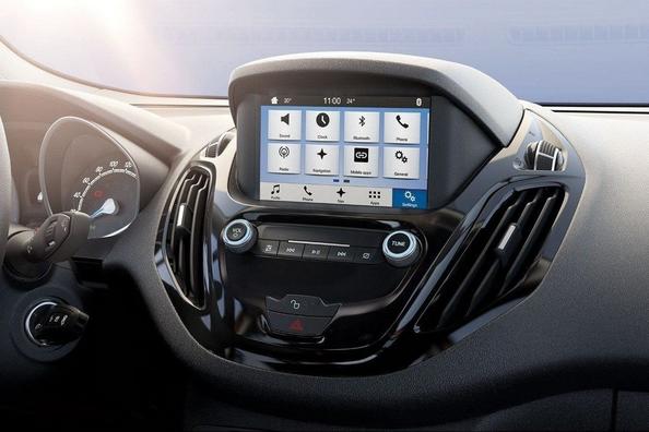 Présentation compacte mini-fourgonnette Ford Tourneo Courier Photo 10