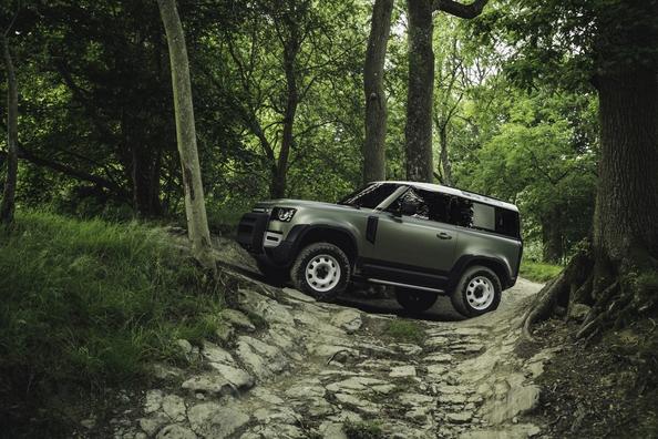 La prime à trois portes suv Land Rover Defender 90 Photo 3