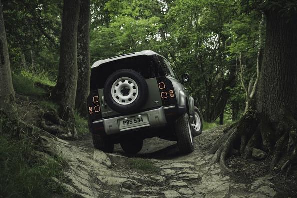 La prime à trois portes suv Land Rover Defender 90 Photo 5