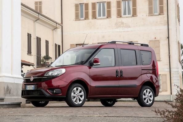 Examen du fourgon compact mis à jour Fiat Doblo