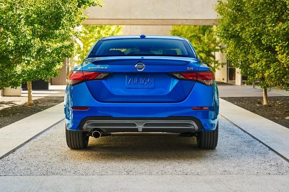 Présentation de la berline Nissan Sentra 2020 année de modèle Photo 4