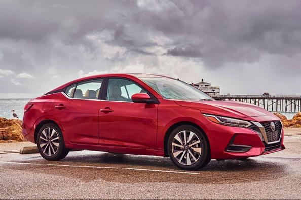 Présentation de la berline Nissan Sentra 2020 année de modèle Photo 3