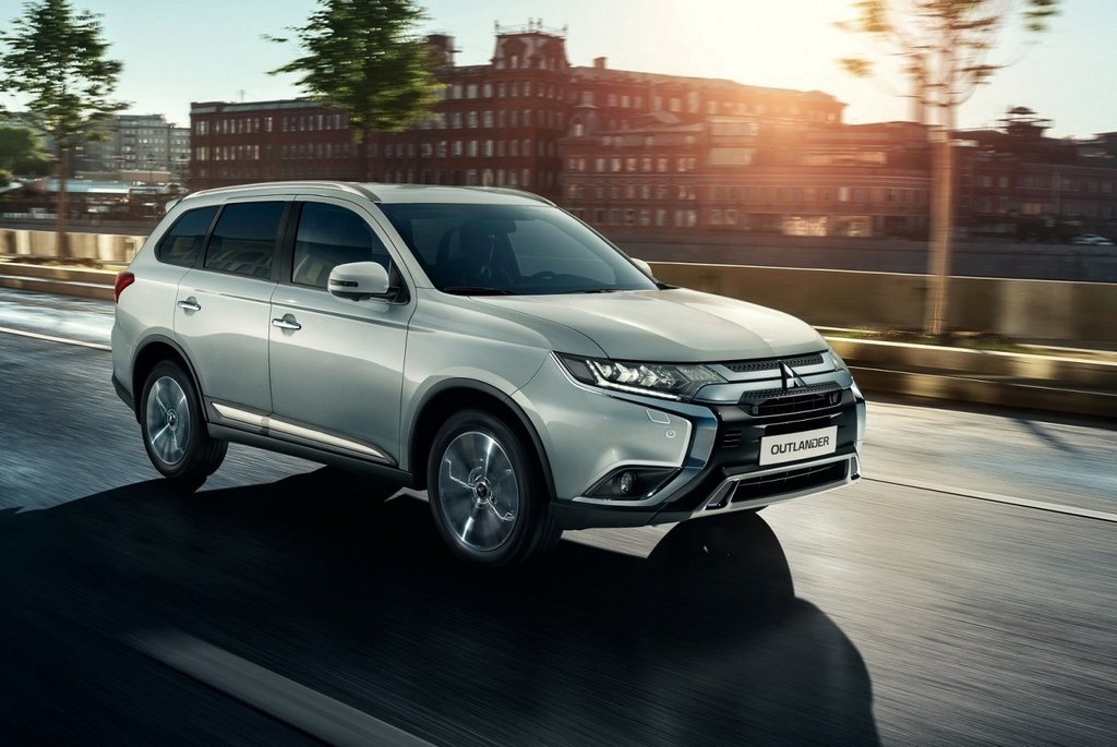 Présentation crossover Mitsubishi Outlander