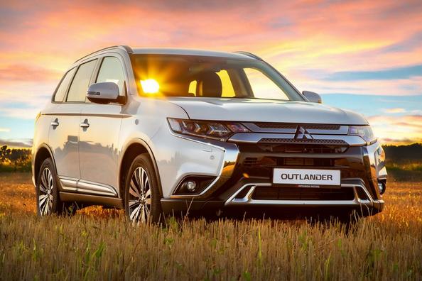 Présentation crossover Mitsubishi Outlander