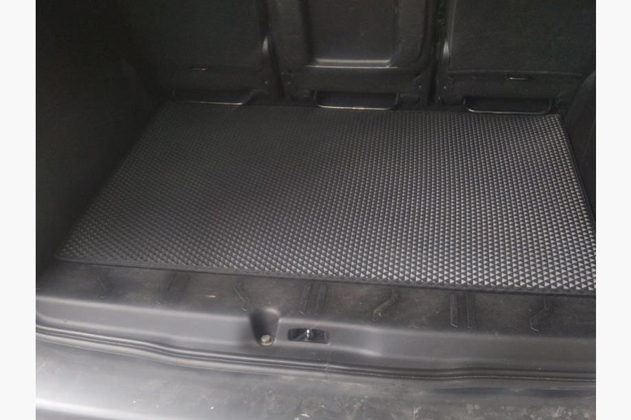 Peugeot Partner Tepee 2008-2018 Tapis de coffre (EVA, Noir) Image