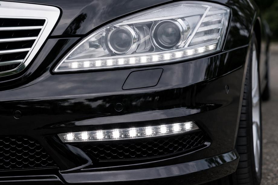 Mercedes S-class W221 2005-2013 Feux de jour DRL (AMG S65, 2009-2012) Image